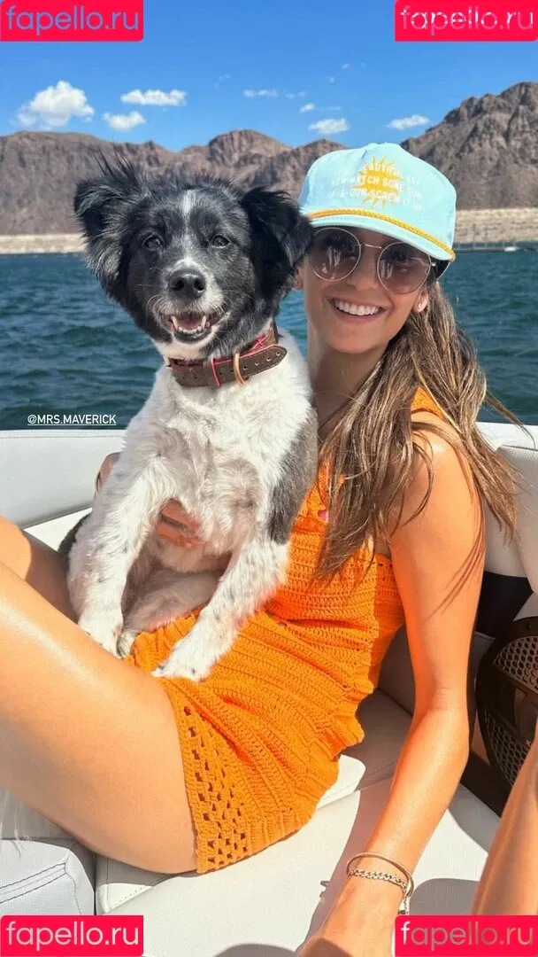 Nina Dobrev / nina Onlyfans Photo Gallery 