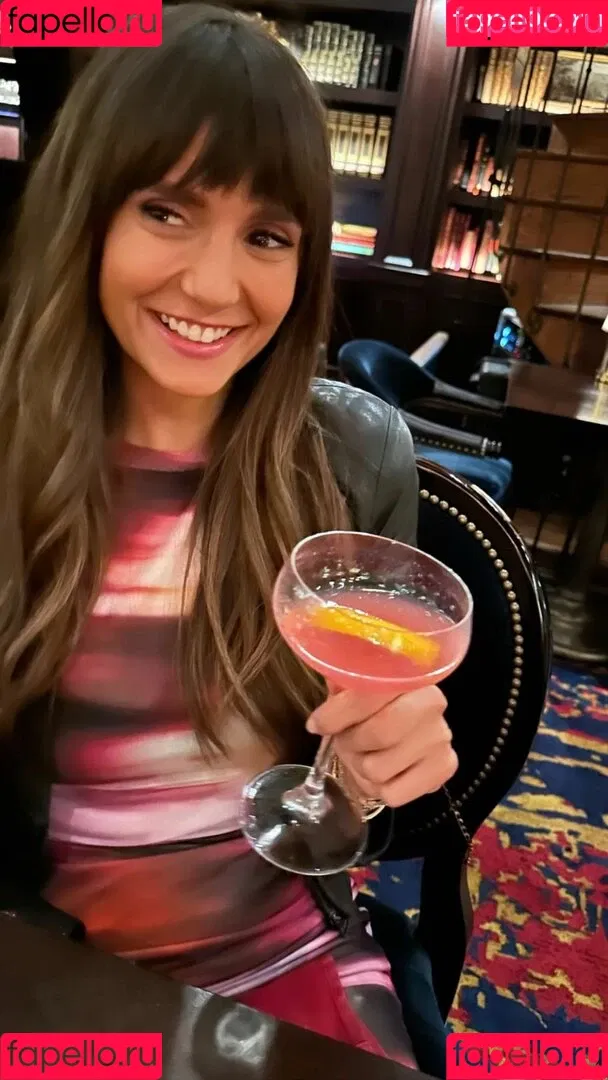 Nina Dobrev / nina Onlyfans Photo Gallery 