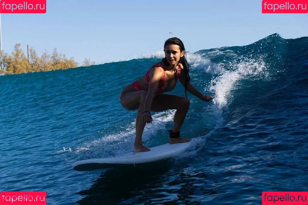 Nina Dobrev / nina Onlyfans Photo Gallery 