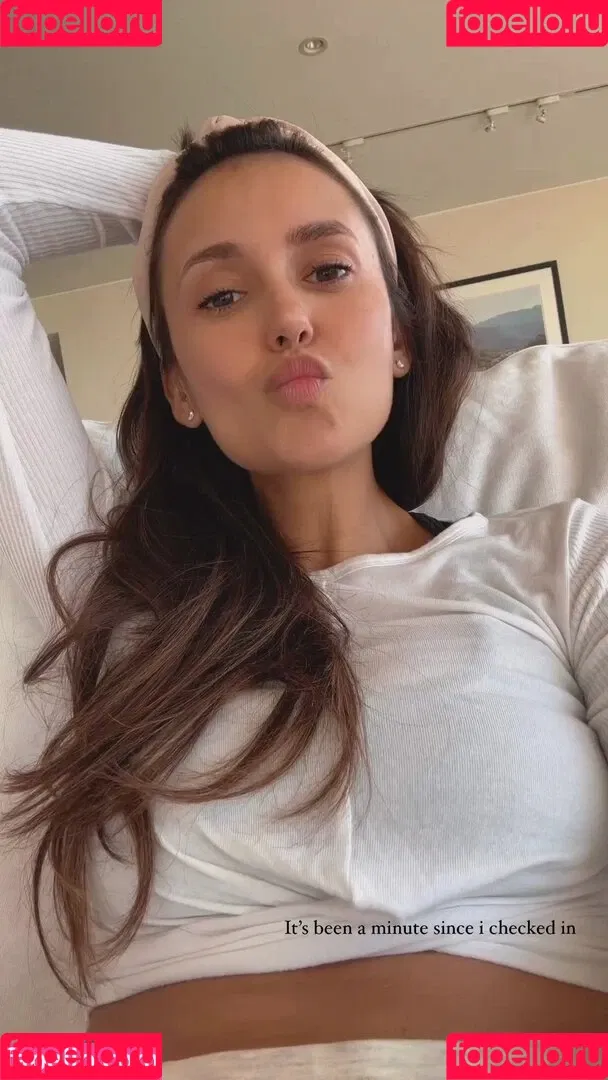 Nina Dobrev / nina Onlyfans Photo Gallery 