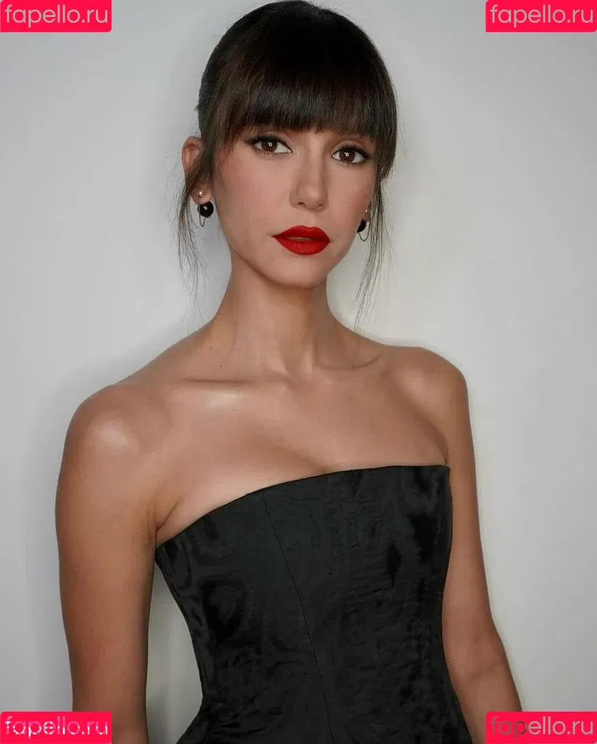 Nina Dobrev / nina Onlyfans Photo Gallery 