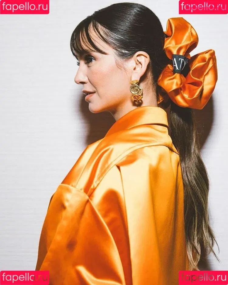 Nina Dobrev / nina Onlyfans Photo Gallery 