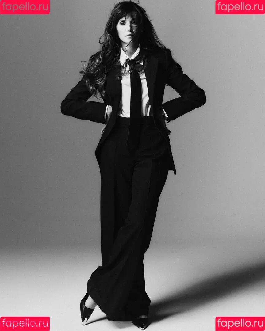 Nina Dobrev / nina Onlyfans Photo Gallery 