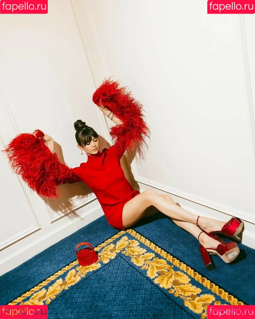 Nina Dobrev / nina Onlyfans Photo Gallery 