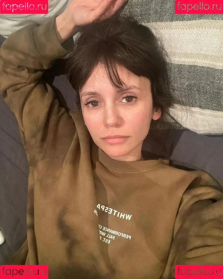 Nina Dobrev / nina Onlyfans Photo Gallery 