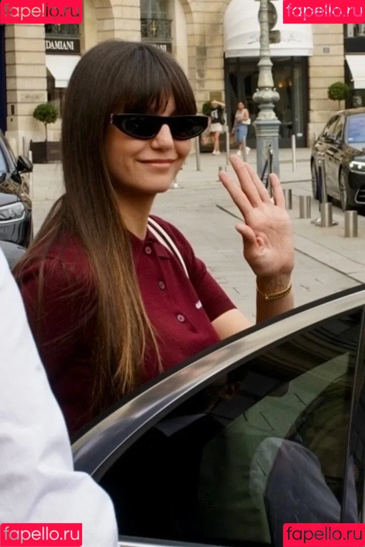 Nina Dobrev / nina Onlyfans Photo Gallery 