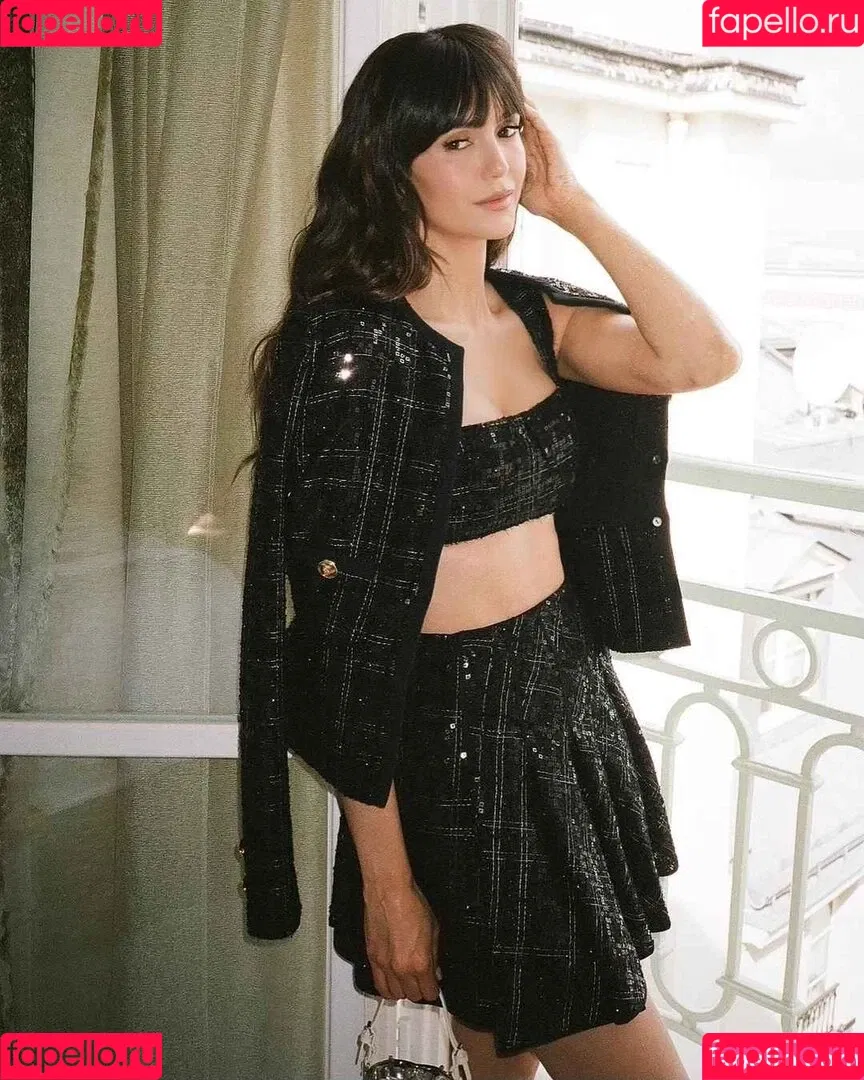 Nina Dobrev / nina Onlyfans Photo Gallery 