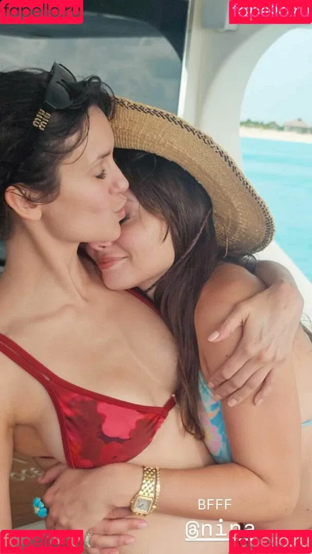 Nina Dobrev / nina Onlyfans Photo Gallery 