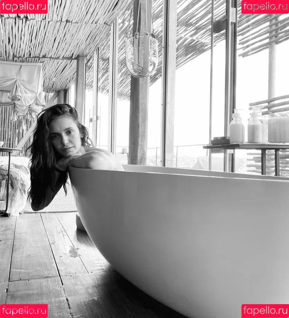 Nina Dobrev / nina Onlyfans Photo Gallery 