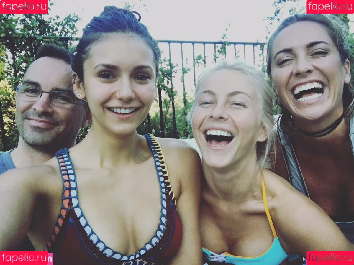 Nina Dobrev / nina Onlyfans Photo Gallery 