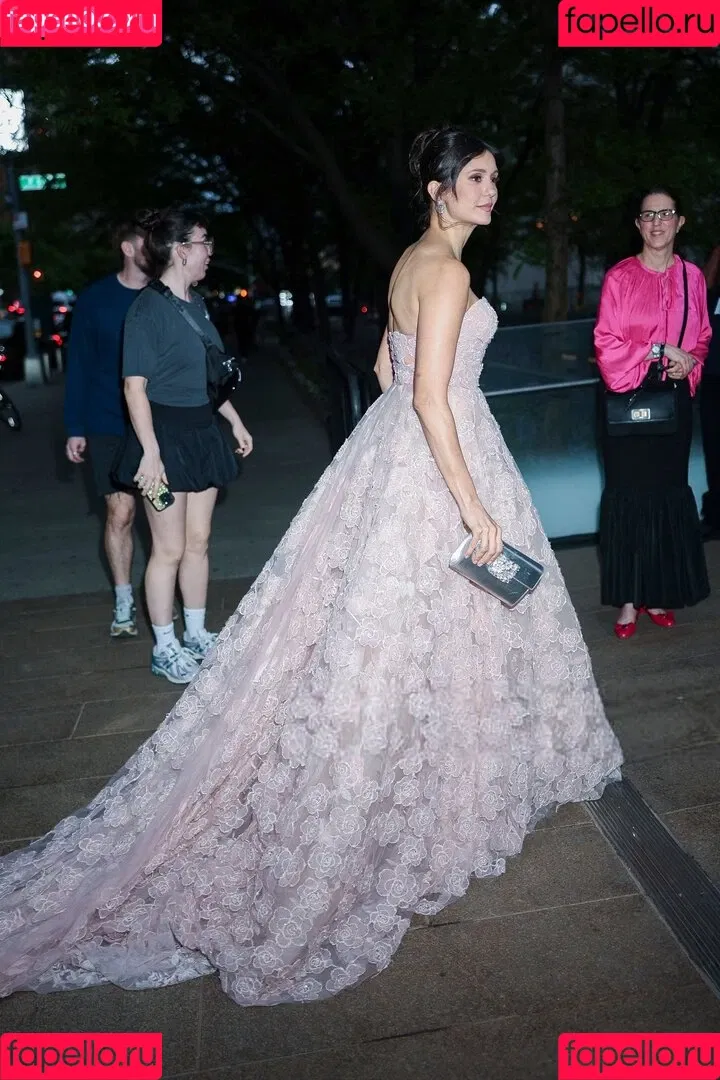 Nina Dobrev / nina Onlyfans Photo Gallery 