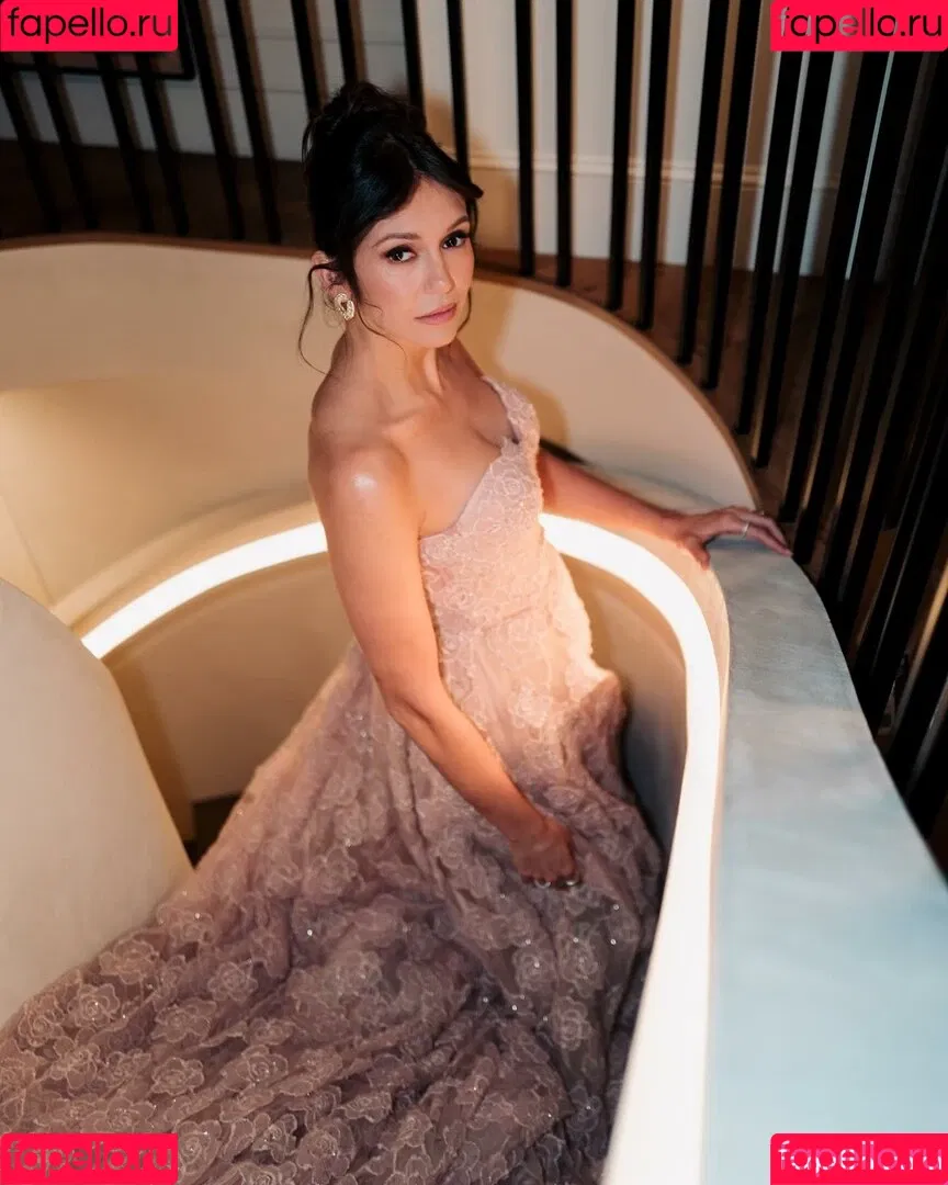 Nina Dobrev / nina Onlyfans Photo Gallery 