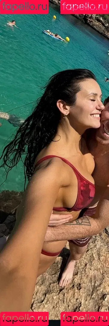 Nina Dobrev / nina Onlyfans Photo Gallery 