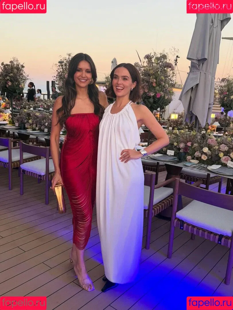 Nina Dobrev / nina Onlyfans Photo Gallery 
