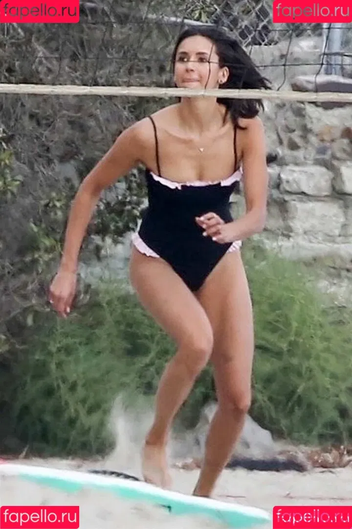 Nina Dobrev / nina Onlyfans Photo Gallery 