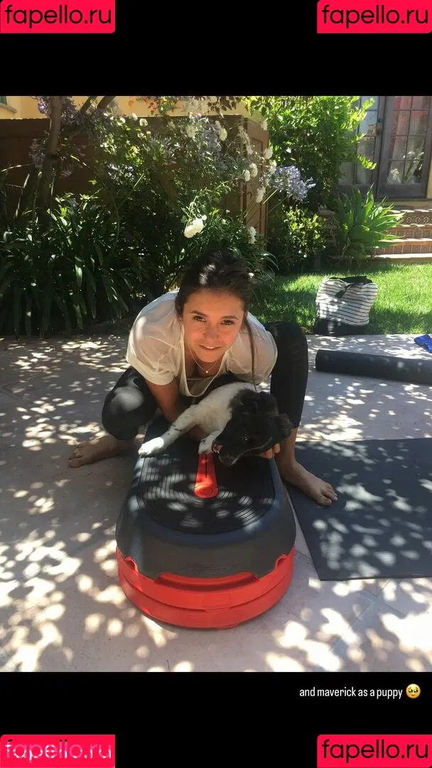 Nina Dobrev / nina Onlyfans Photo Gallery 