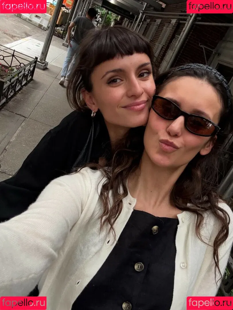 Nina Dobrev / nina Onlyfans Photo Gallery 