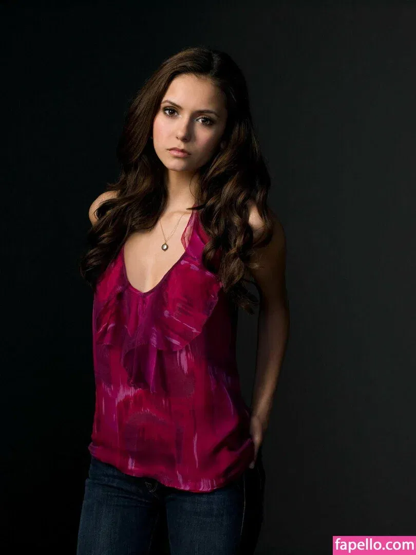 Nina Dobrev / nina Onlyfans Photo Gallery 