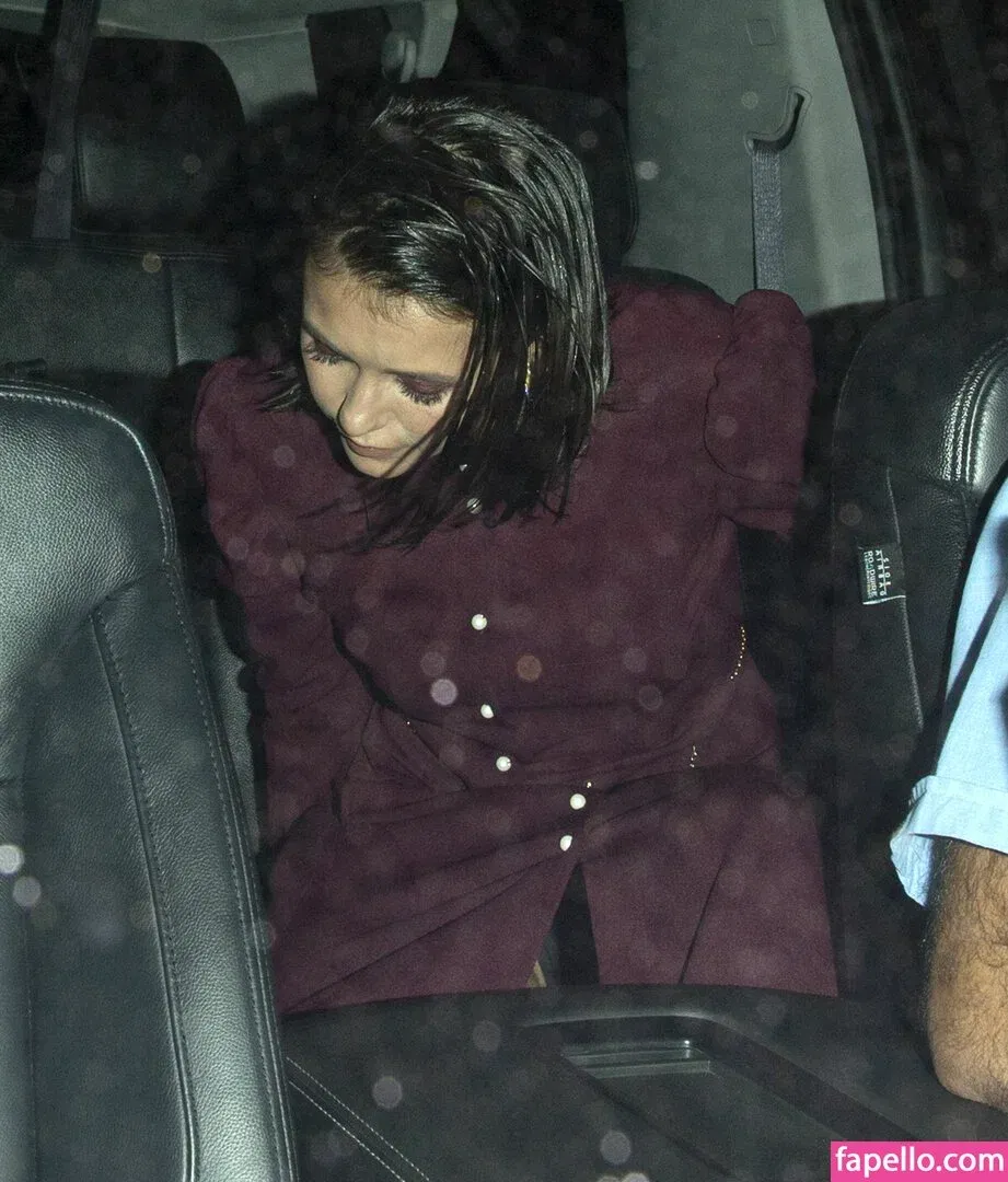 Nina Dobrev / nina Onlyfans Photo Gallery 