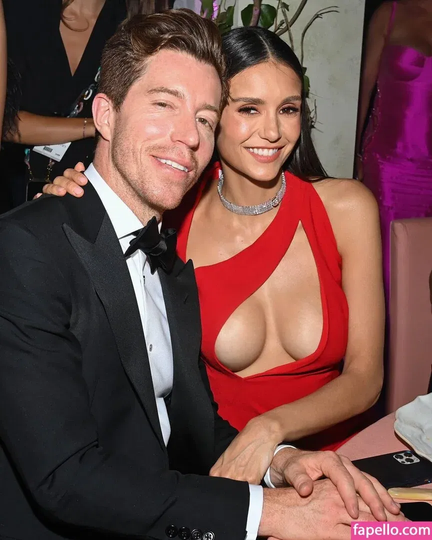 Nina Dobrev / nina Onlyfans Photo Gallery 