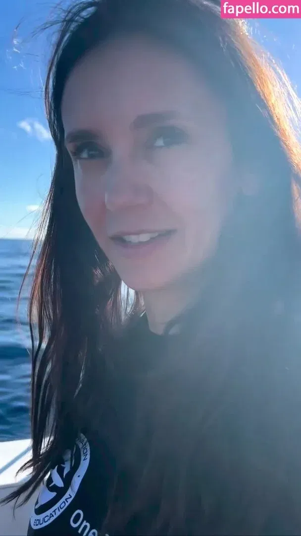 Nina Dobrev / nina Onlyfans Photo Gallery 