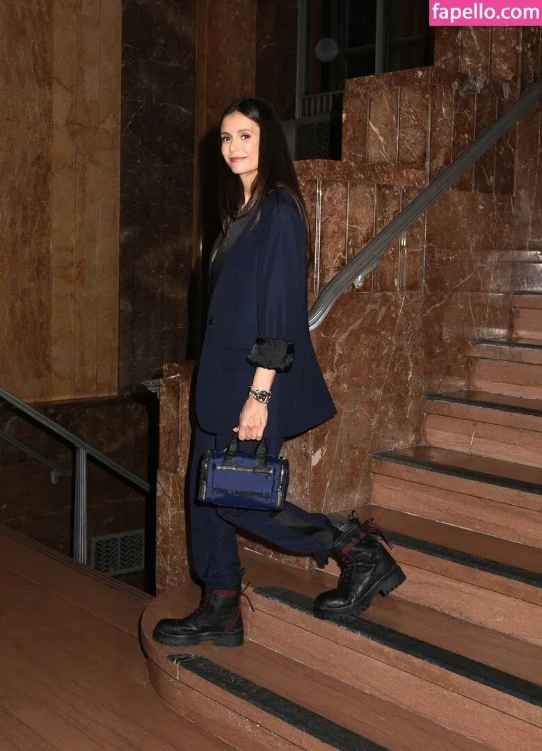 Nina Dobrev / nina Onlyfans Photo Gallery 