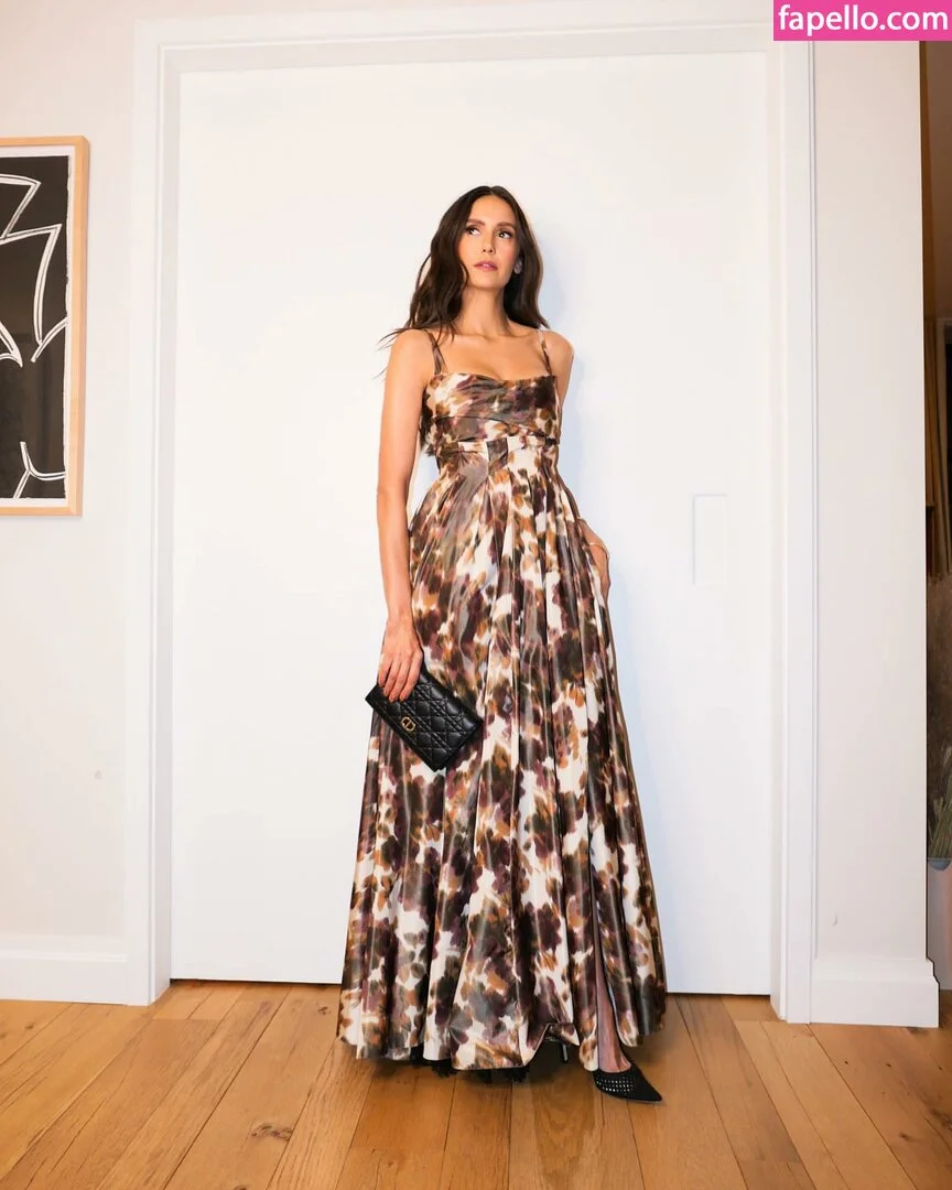 Nina Dobrev / nina Onlyfans Photo Gallery 