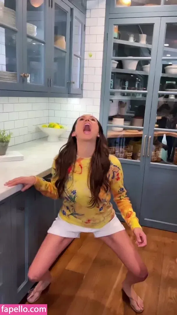 Nina Dobrev / nina Onlyfans Photo Gallery 