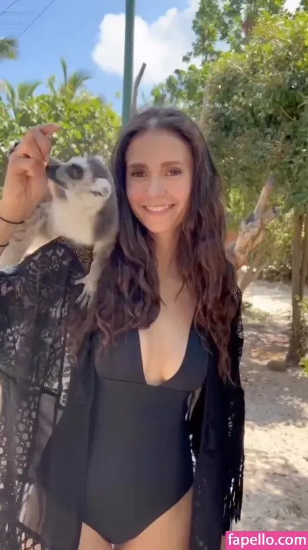 Nina Dobrev / nina Onlyfans Photo Gallery 
