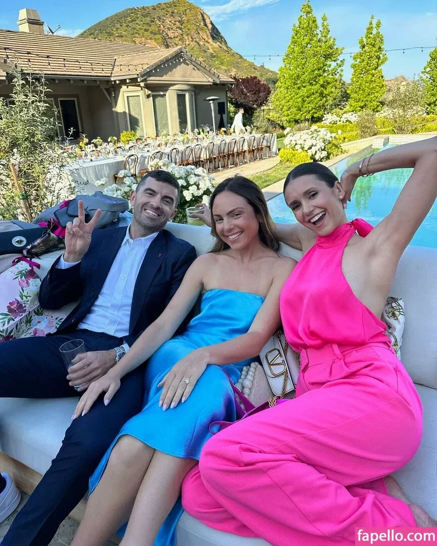 Nina Dobrev / nina Onlyfans Photo Gallery 