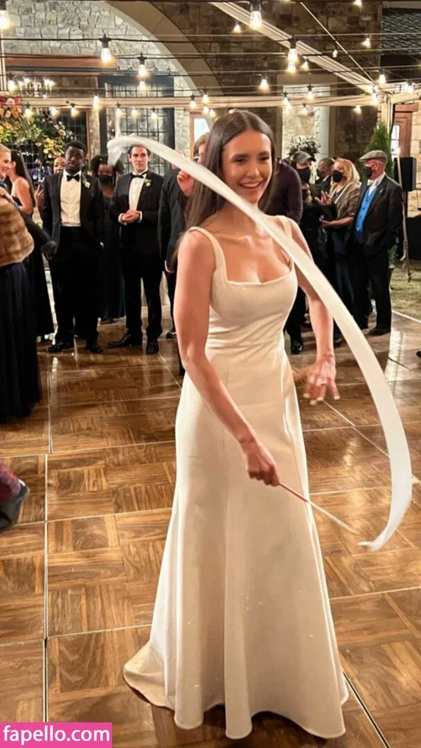 Nina Dobrev / nina Onlyfans Photo Gallery 