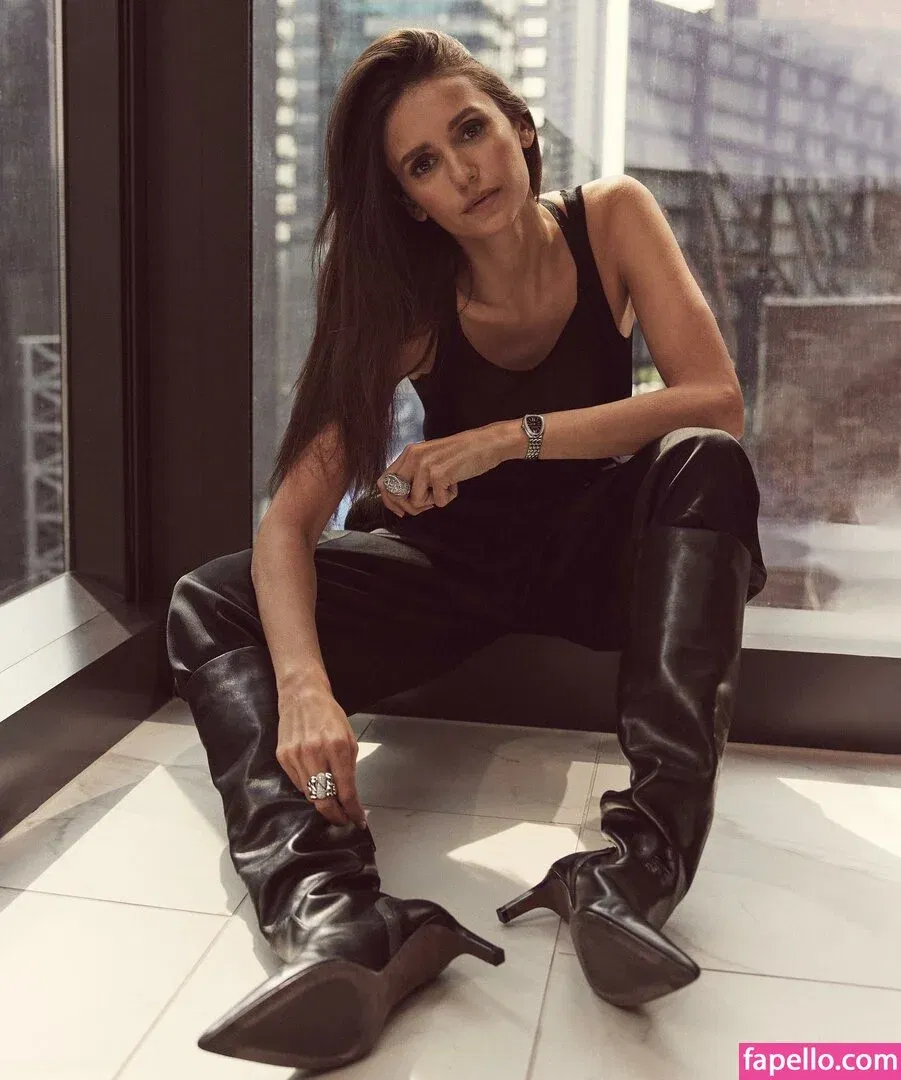 Nina Dobrev / nina Onlyfans Photo Gallery 