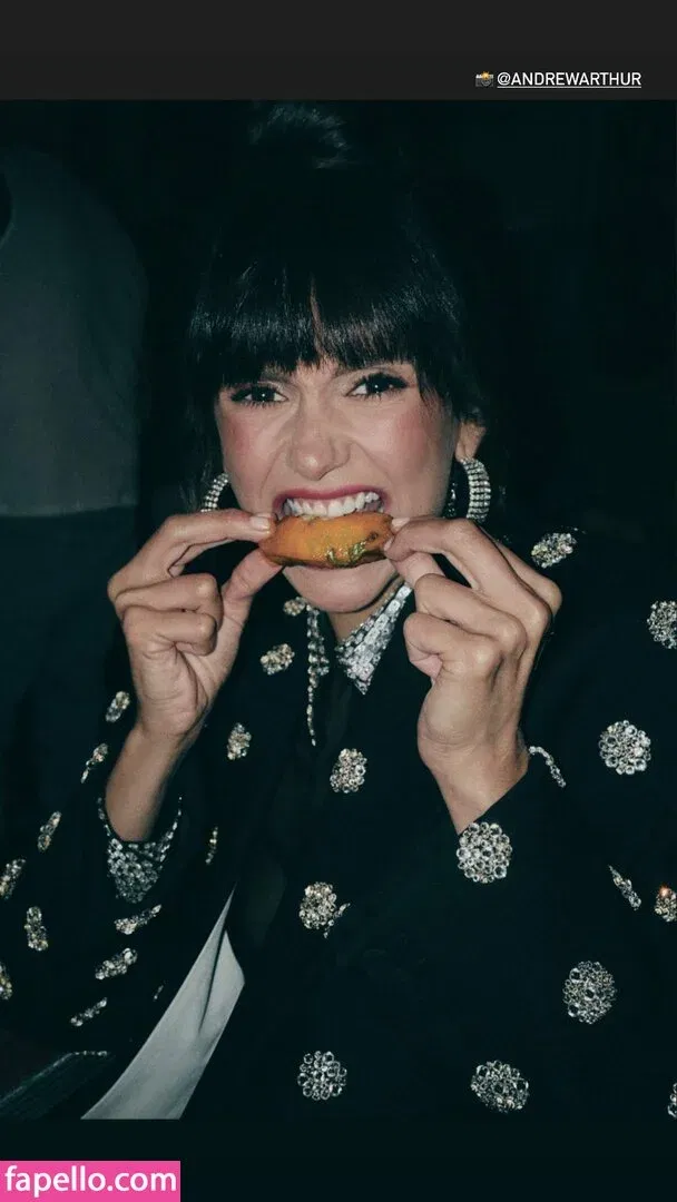 Nina Dobrev / nina Onlyfans Photo Gallery 