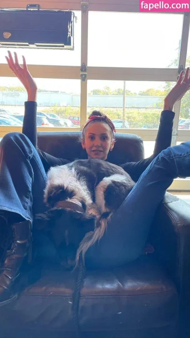 Nina Dobrev / nina Onlyfans Photo Gallery 