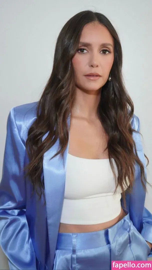 Nina Dobrev / nina Onlyfans Photo Gallery 