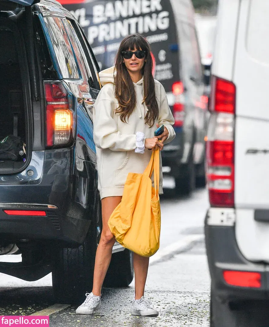 Nina Dobrev / nina Onlyfans Photo Gallery 