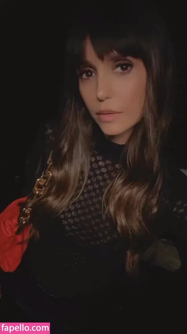 Nina Dobrev / nina Onlyfans Photo Gallery 