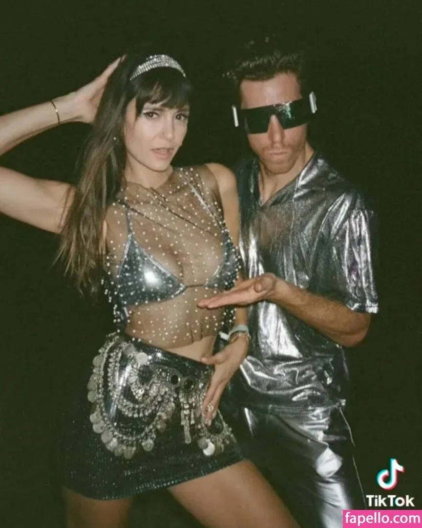 Nina Dobrev / nina Onlyfans Photo Gallery 