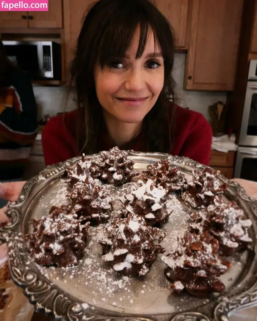 Nina Dobrev / nina Onlyfans Photo Gallery 