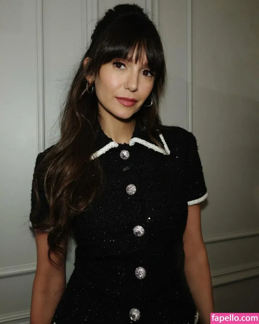 Nina Dobrev / nina Onlyfans Photo Gallery 