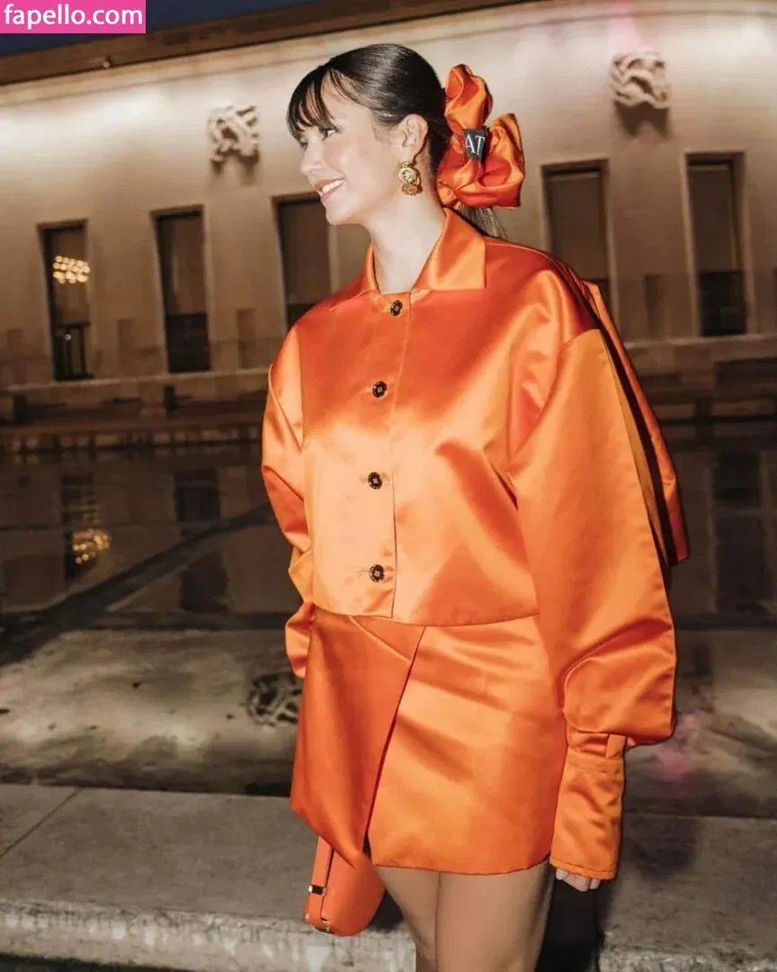 Nina Dobrev / nina Onlyfans Photo Gallery 