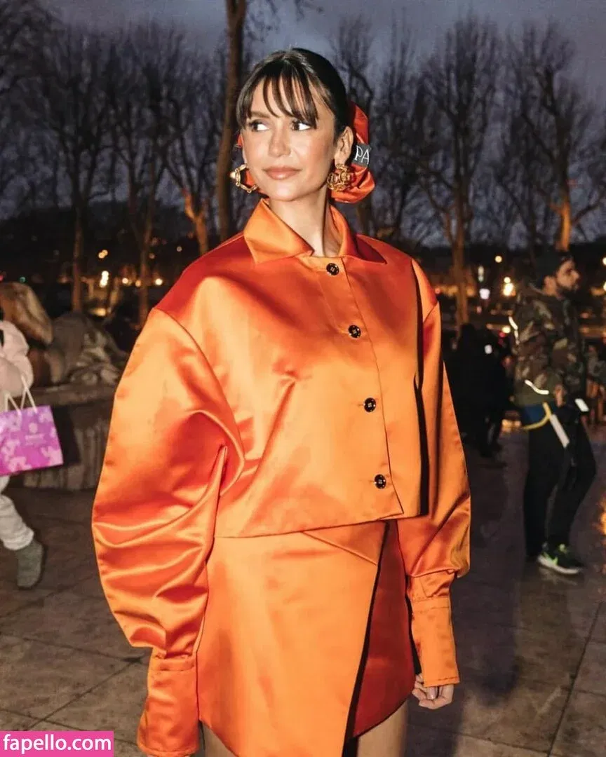 Nina Dobrev / nina Onlyfans Photo Gallery 