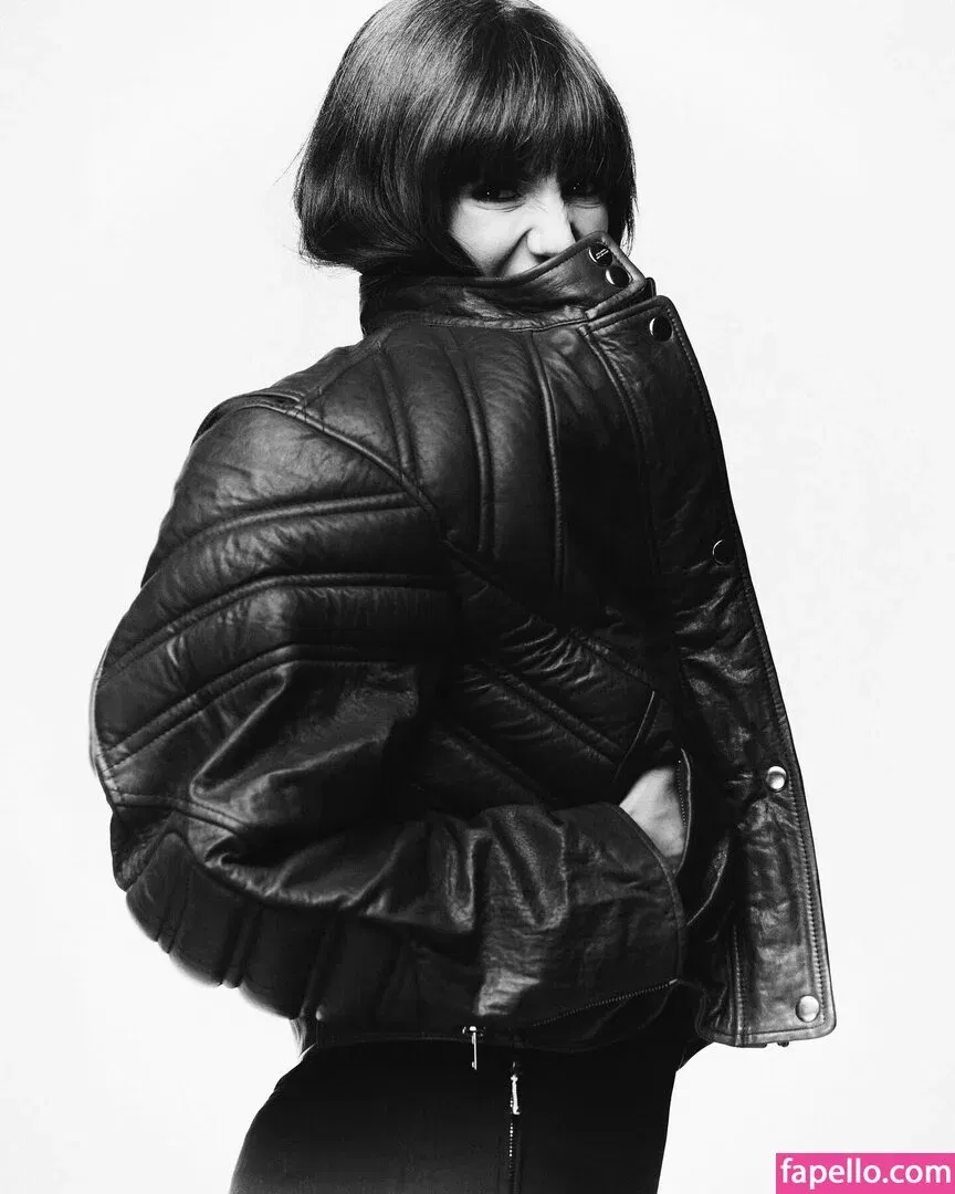 Nina Dobrev / nina Onlyfans Photo Gallery 