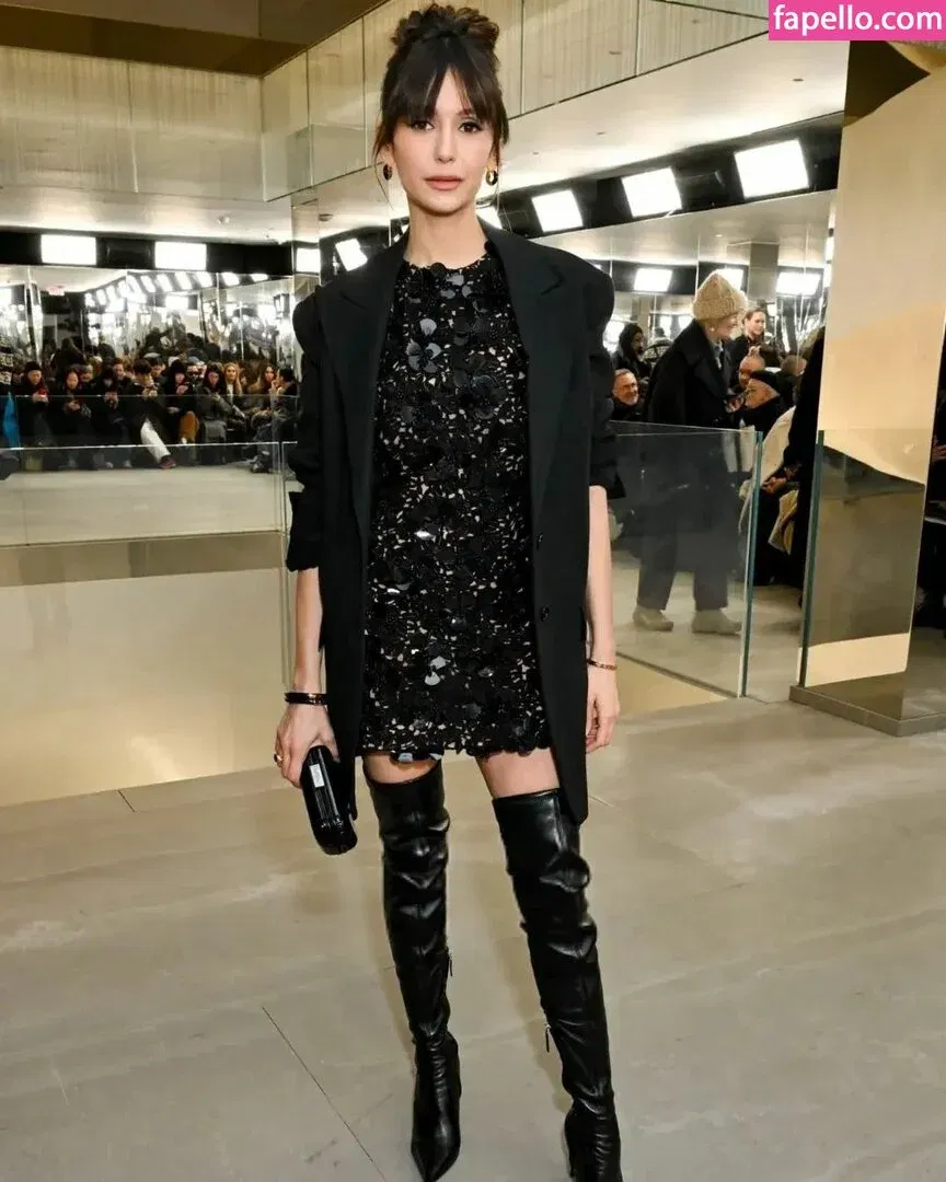 Nina Dobrev / nina Onlyfans Photo Gallery 