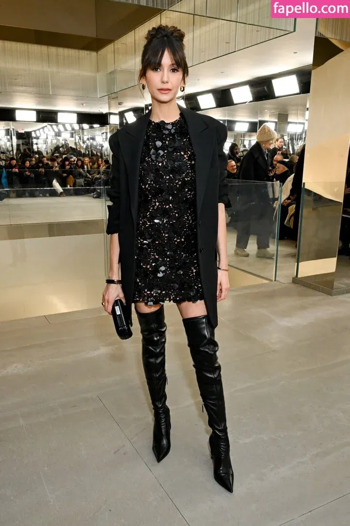 Nina Dobrev / nina Onlyfans Photo Gallery 