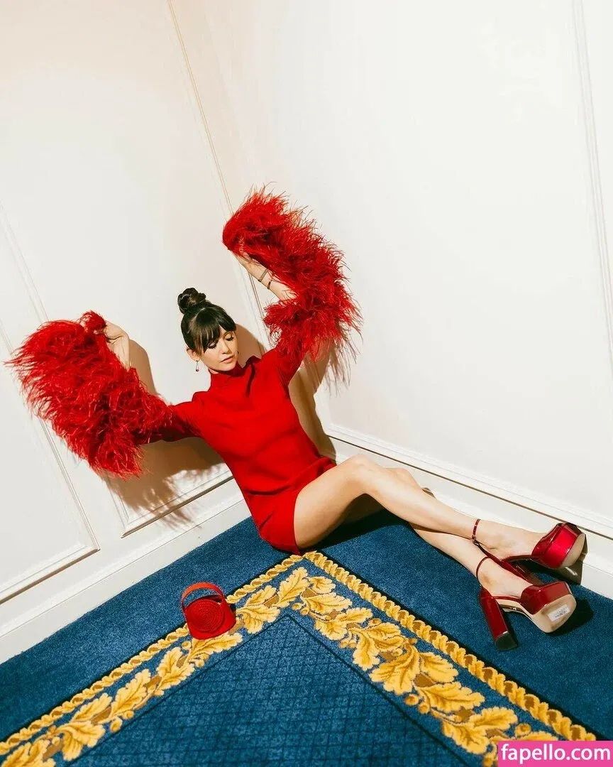 Nina Dobrev / nina Onlyfans Photo Gallery 