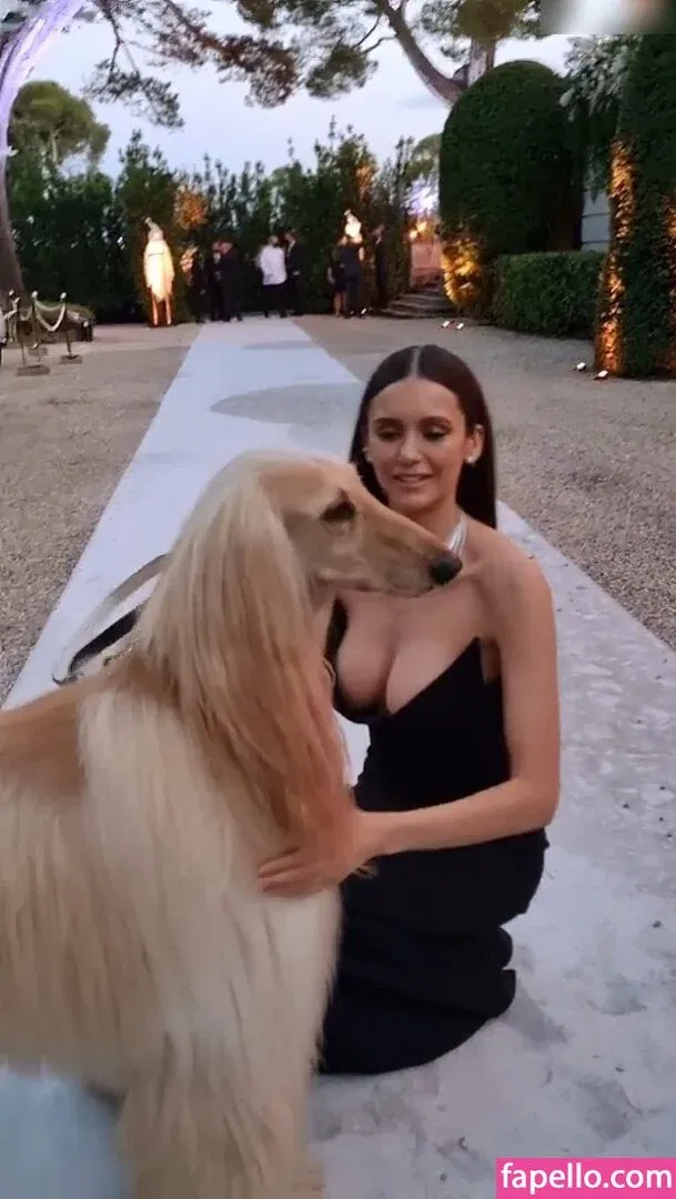 Nina Dobrev / nina Onlyfans Photo Gallery 