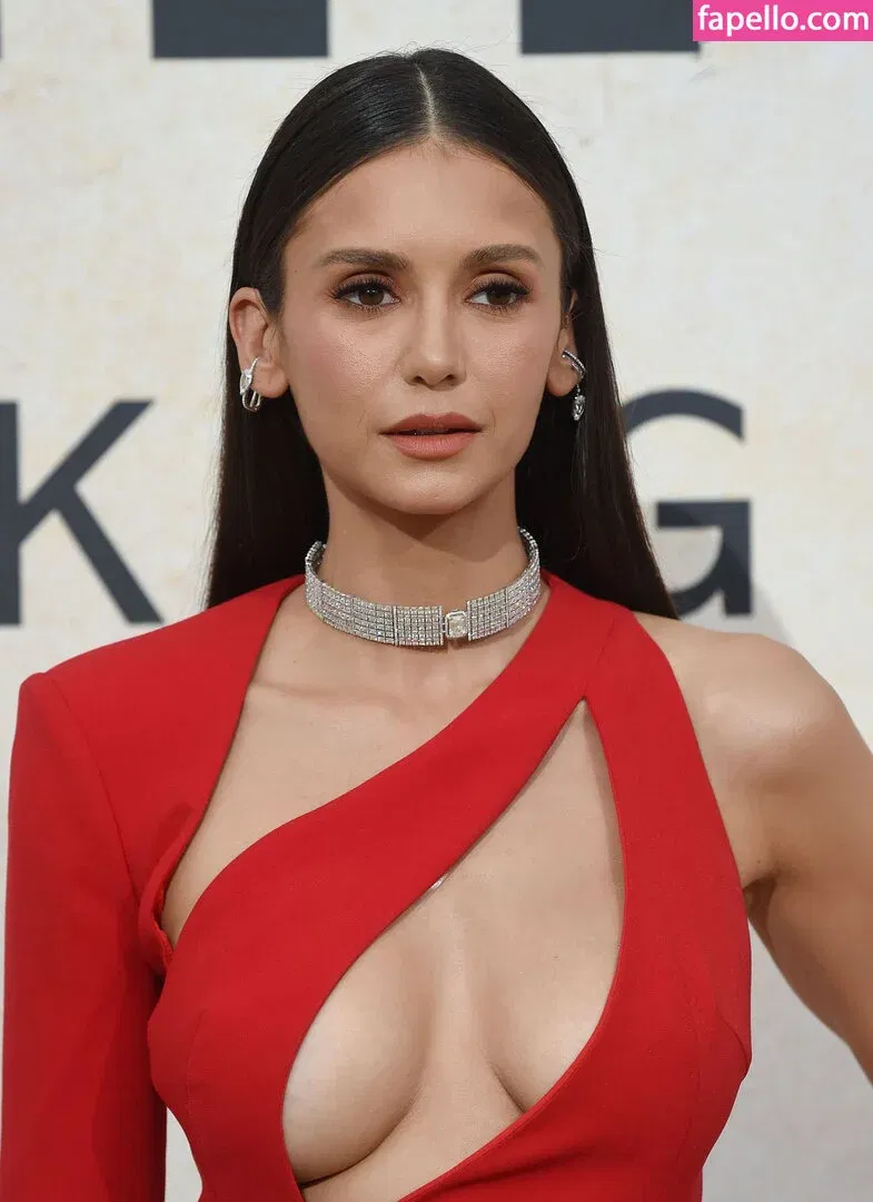 Nina Dobrev / nina Onlyfans Photo Gallery 