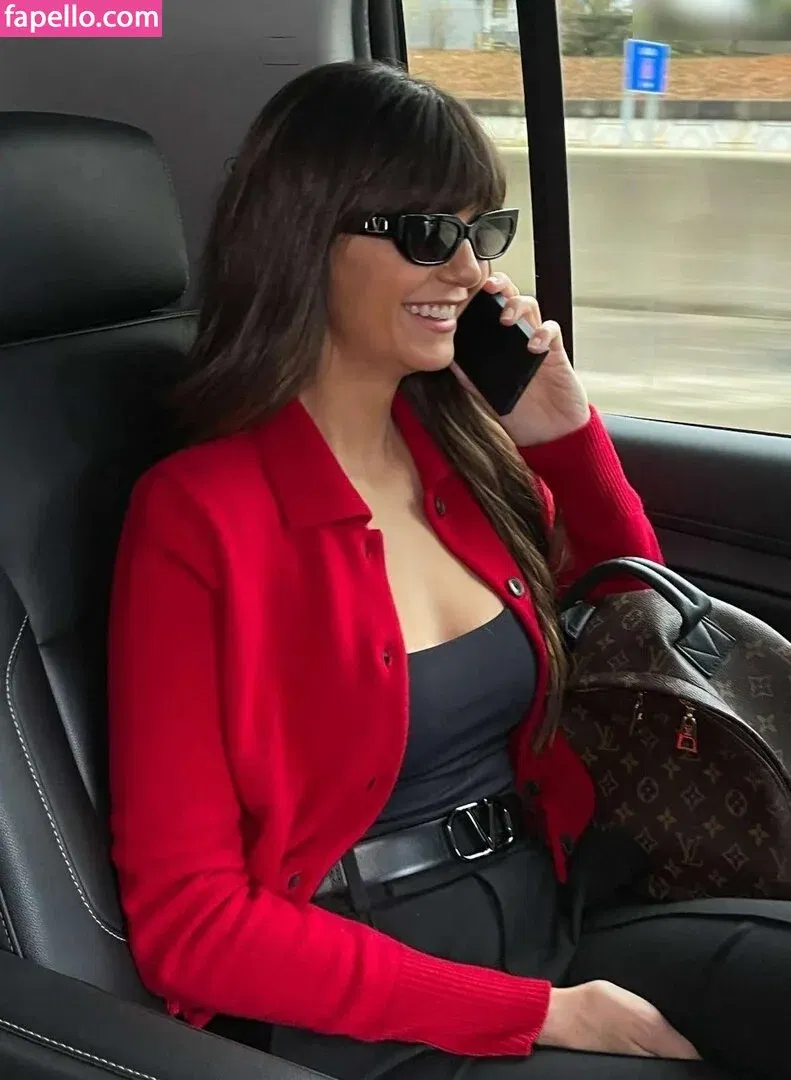 Nina Dobrev / nina Onlyfans Photo Gallery 