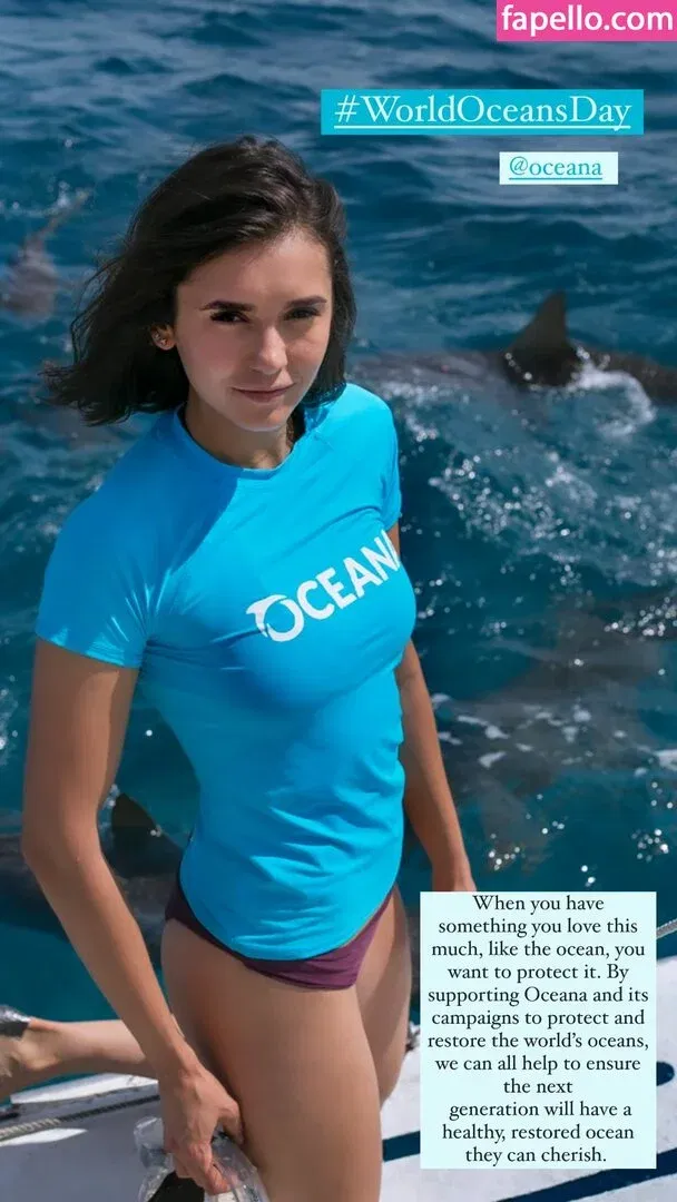 Nina Dobrev / nina Onlyfans Photo Gallery 